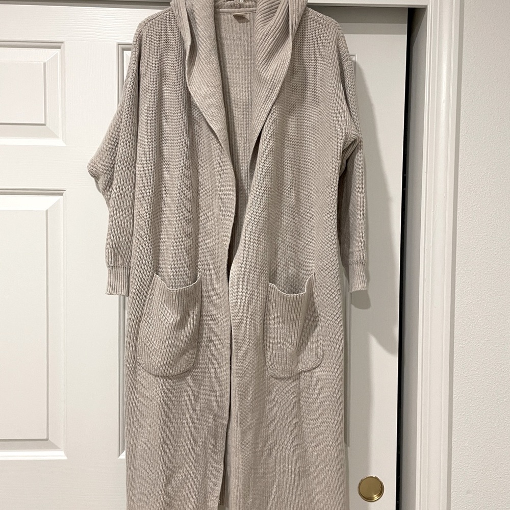 Goumi Lounge Sweater